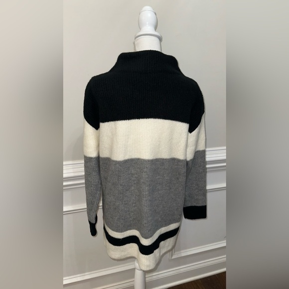 Talbots Black Cream and Gray Color Block Striped Sweater sz M - Picture 7 of 10